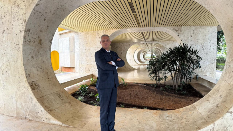 Leonardo Manzan analisa como o direito tributário pode impulsionar políticas públicas voltadas à energia limpa.